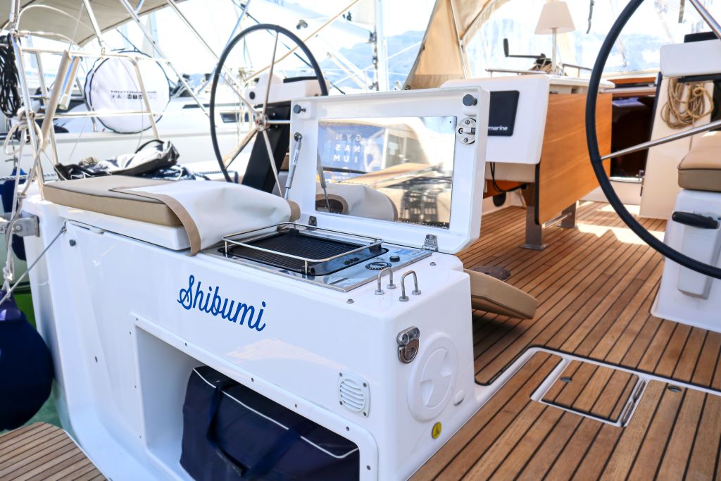 Photo #6 - Dufour 390 Grand Large (Shibumi) en Castellammare di Stabia - 14494