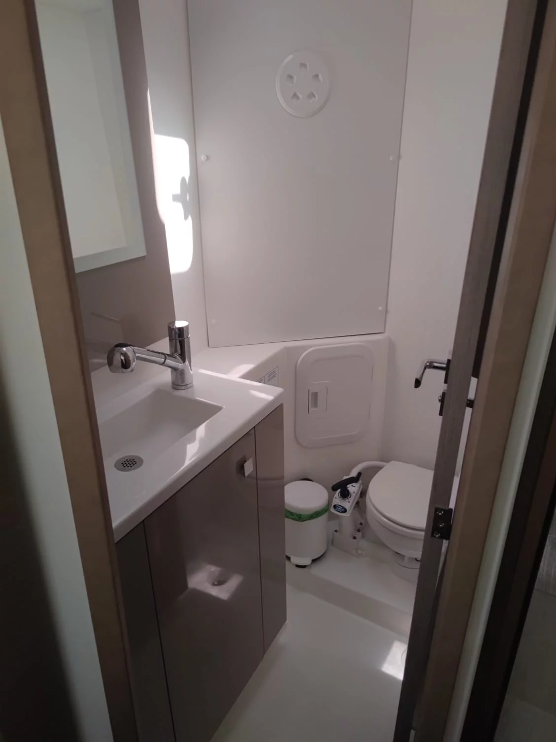Fountaine Pajot Isla 40 (Wm-Ac in dinette-Gen-Sol.Pan) (Isla)  - 10