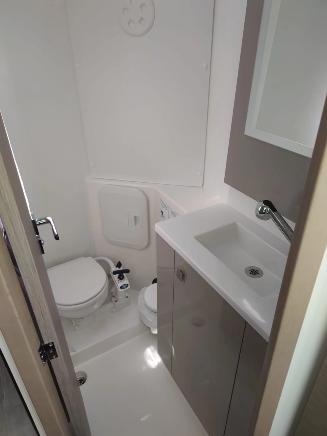 Fountaine Pajot Isla 40 (Wm-Ac in dinette-Gen-Sol.Pan) (Isla)  - 20