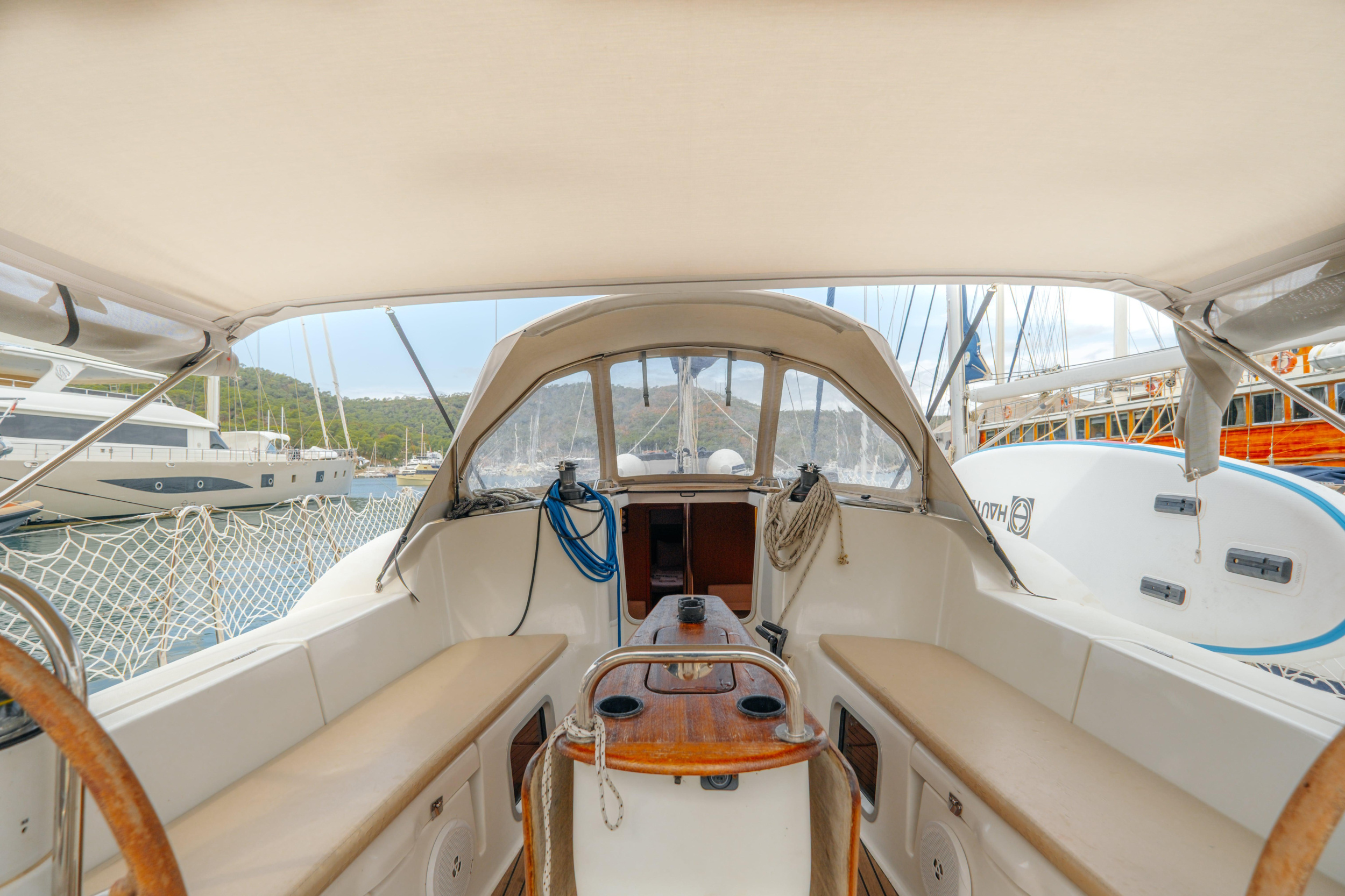 Sun Odyssey 42i — photo 8