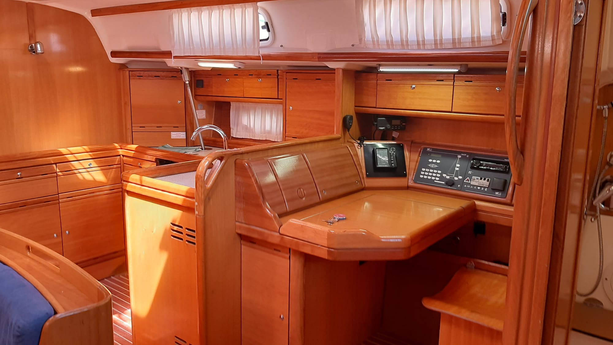 Bavaria 50 cruiser — photo 13