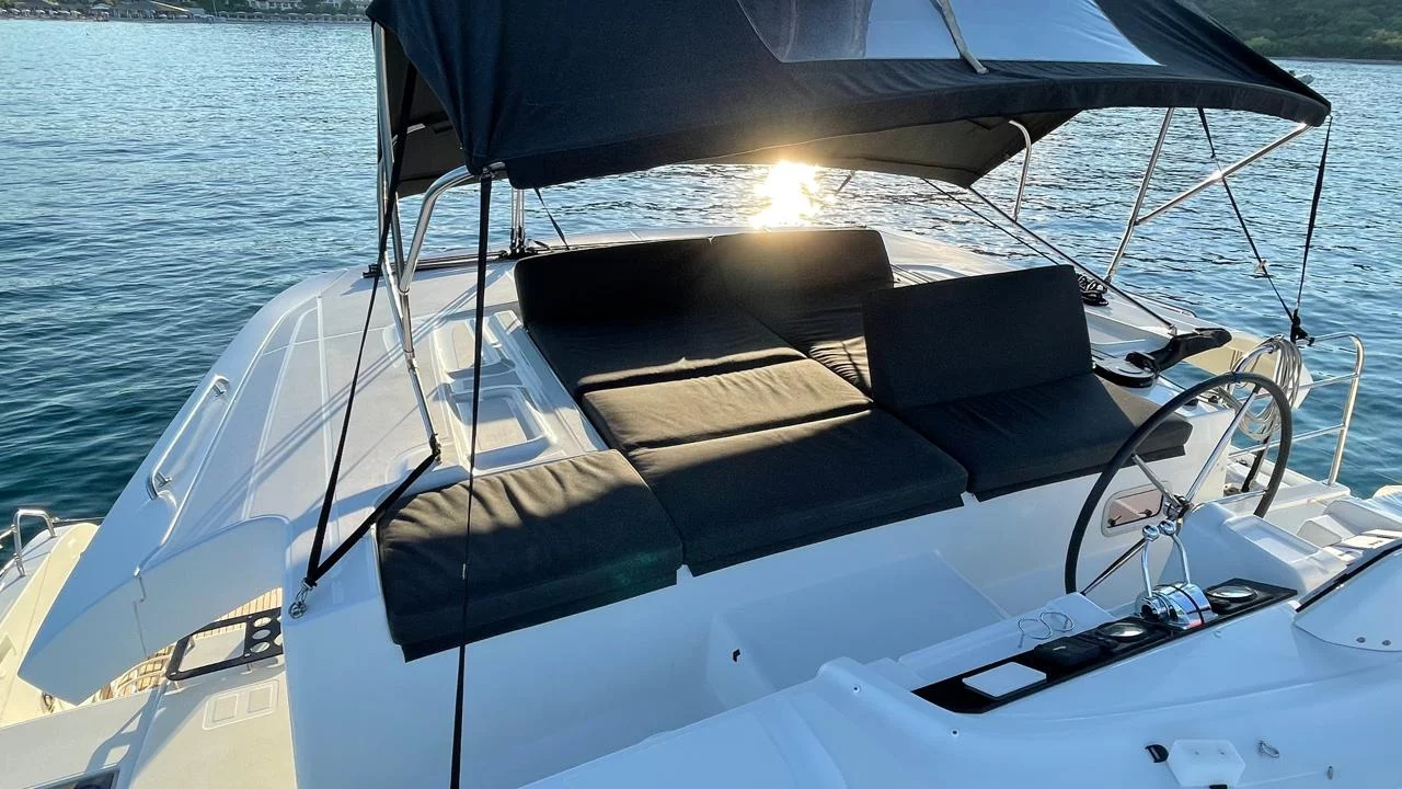 Lagoon 46 (Sbronzo)  - 23