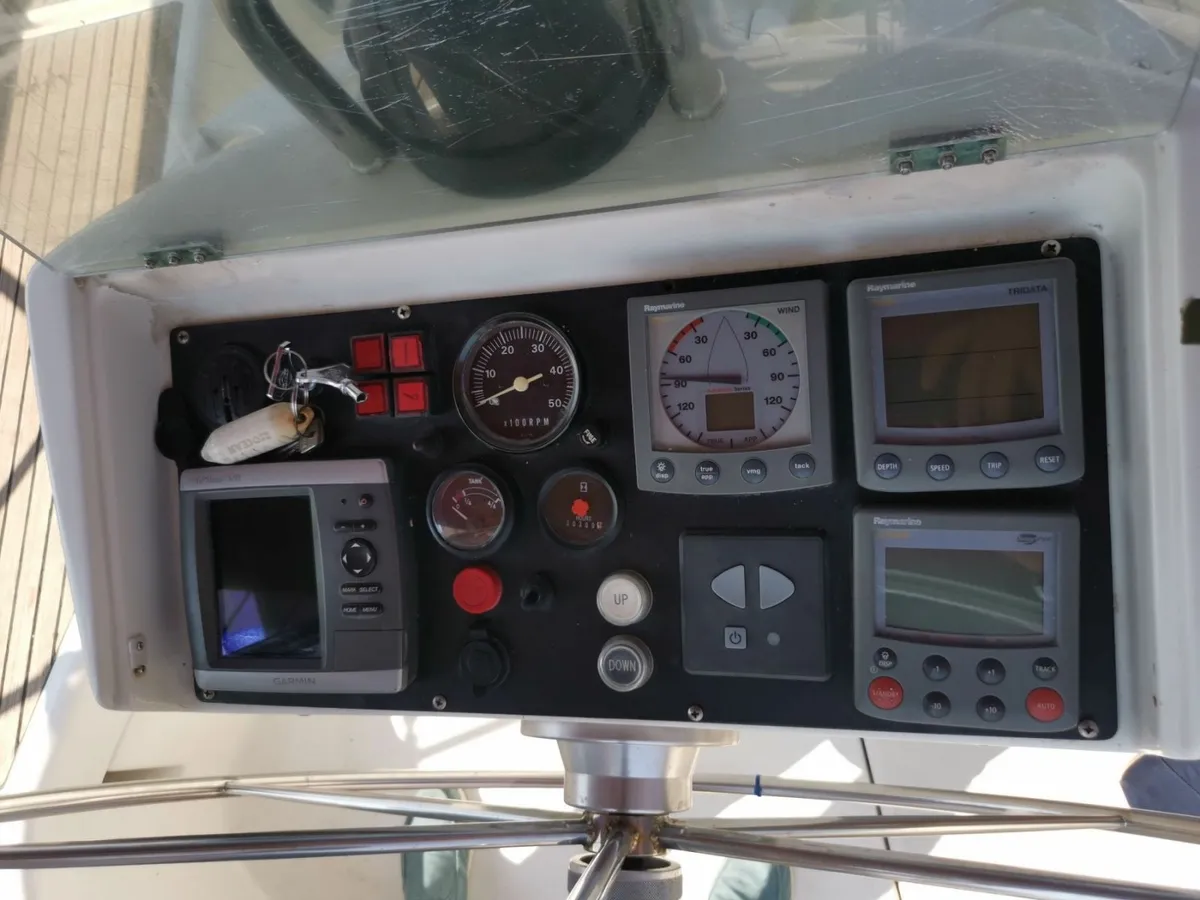 Oceanis 411 Clipper — photo 3