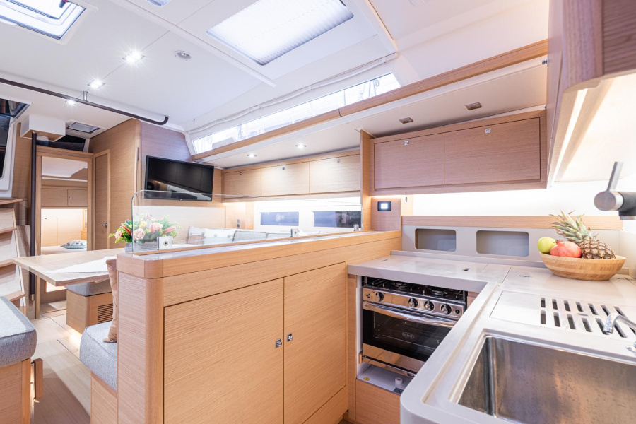 Dufour 530 — photo 11