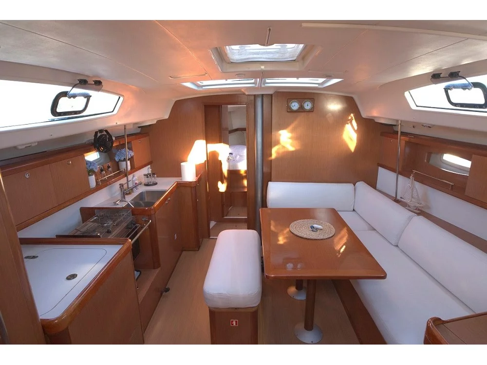 Oceanis 43 (Aias) Interior image - 6