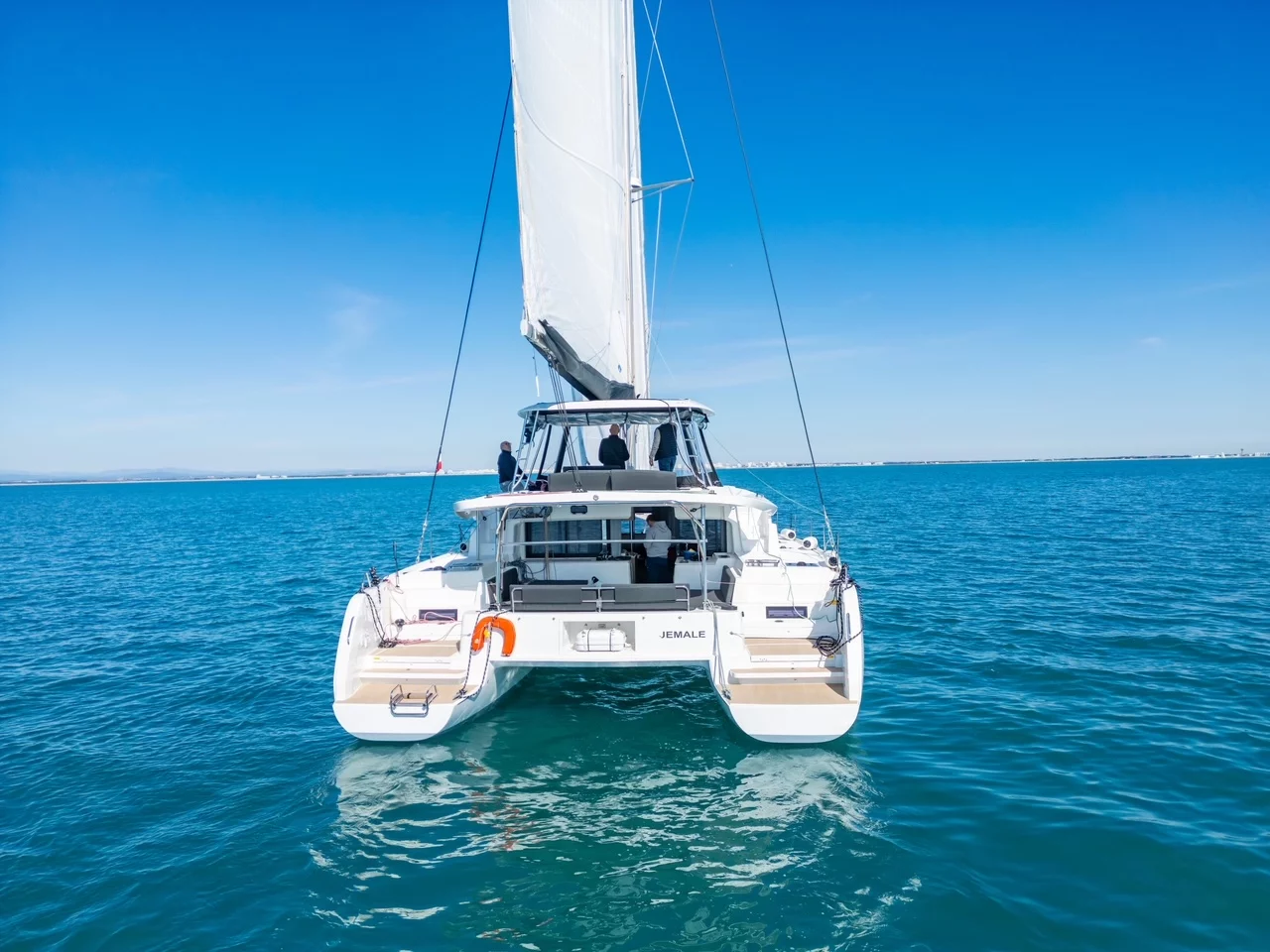 LAGOON 46 3 CAB (JEMALE)  - 9