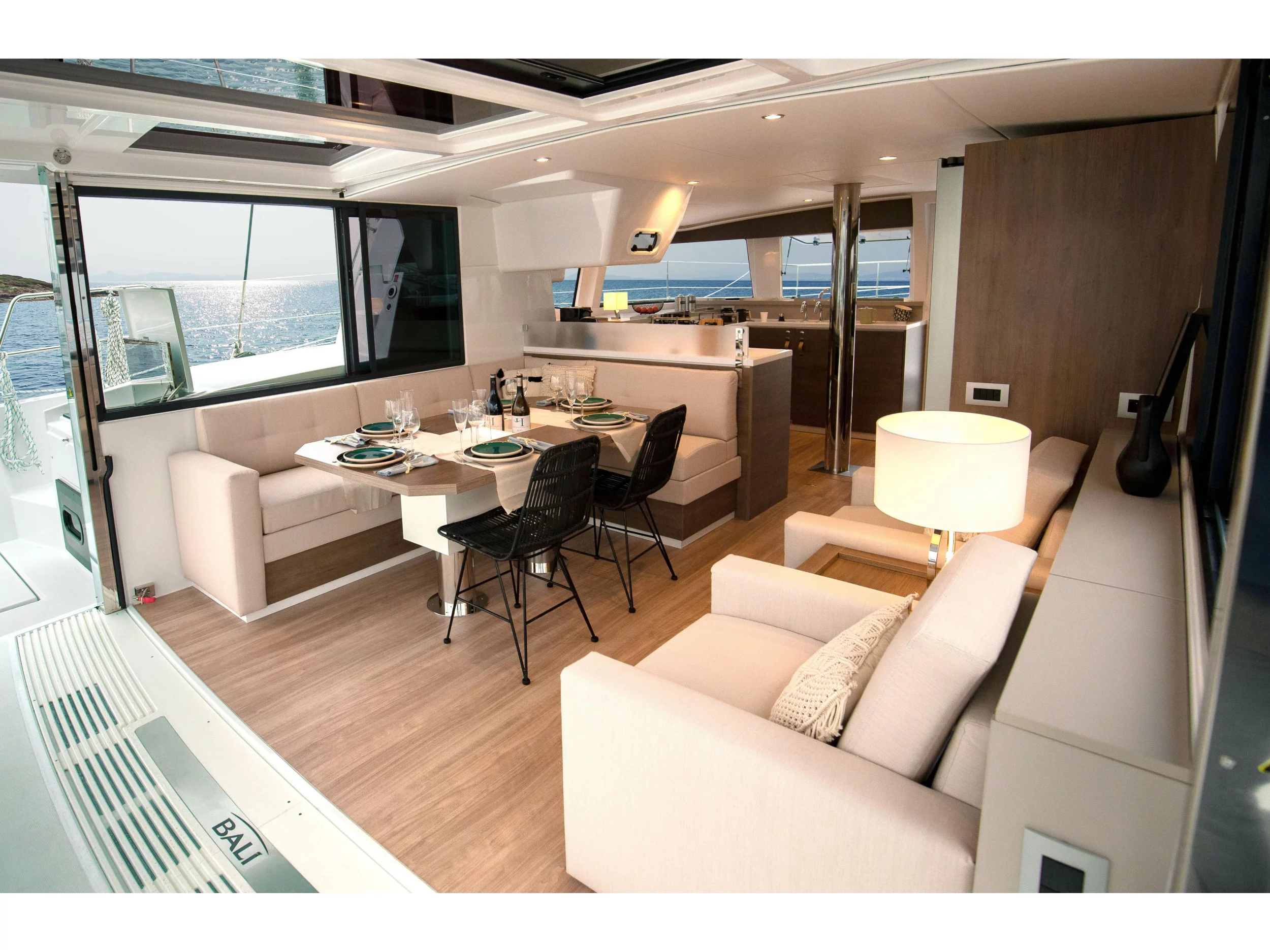 Bali 4.4 (KNOWKER #1) Interior image - 10