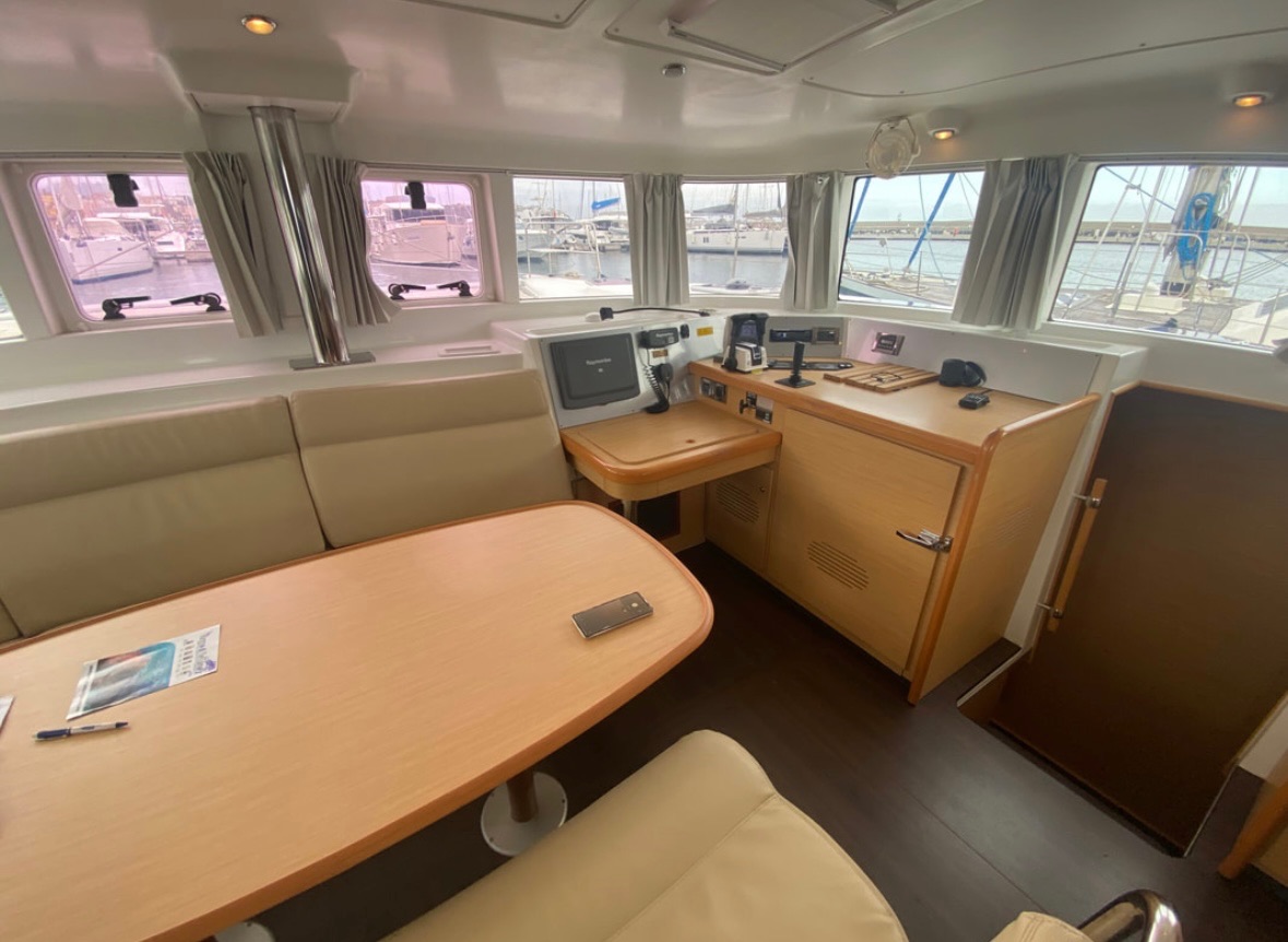 Lagoon 44 — photo 10