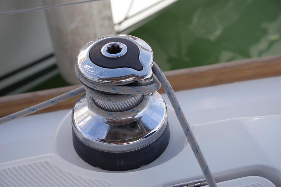 Oceanis 38 — photo 27