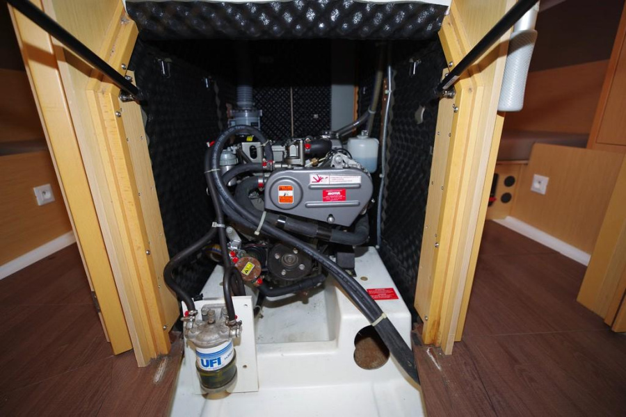 Oceanis 38 — photo 16