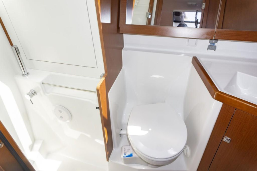 Oceanis 45 — photo 9