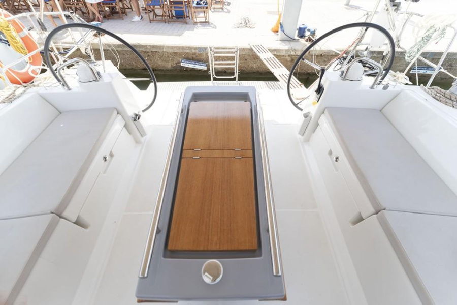 Oceanis 45 — photo 19