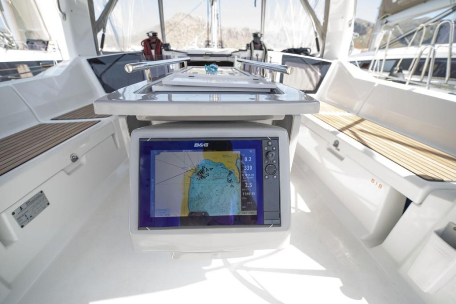 Oceanis 41.1 Performance — photo 6