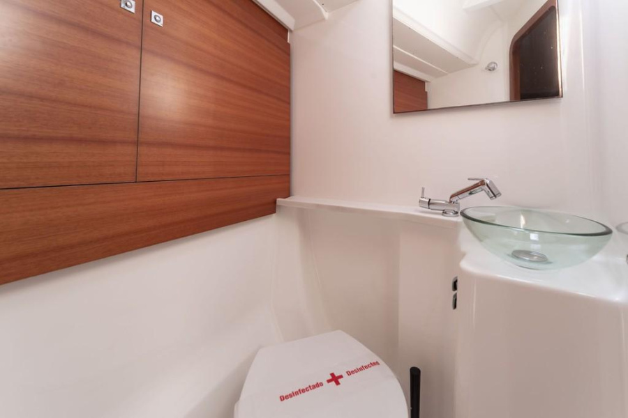 Dufour 460 Grand Large — photo 36