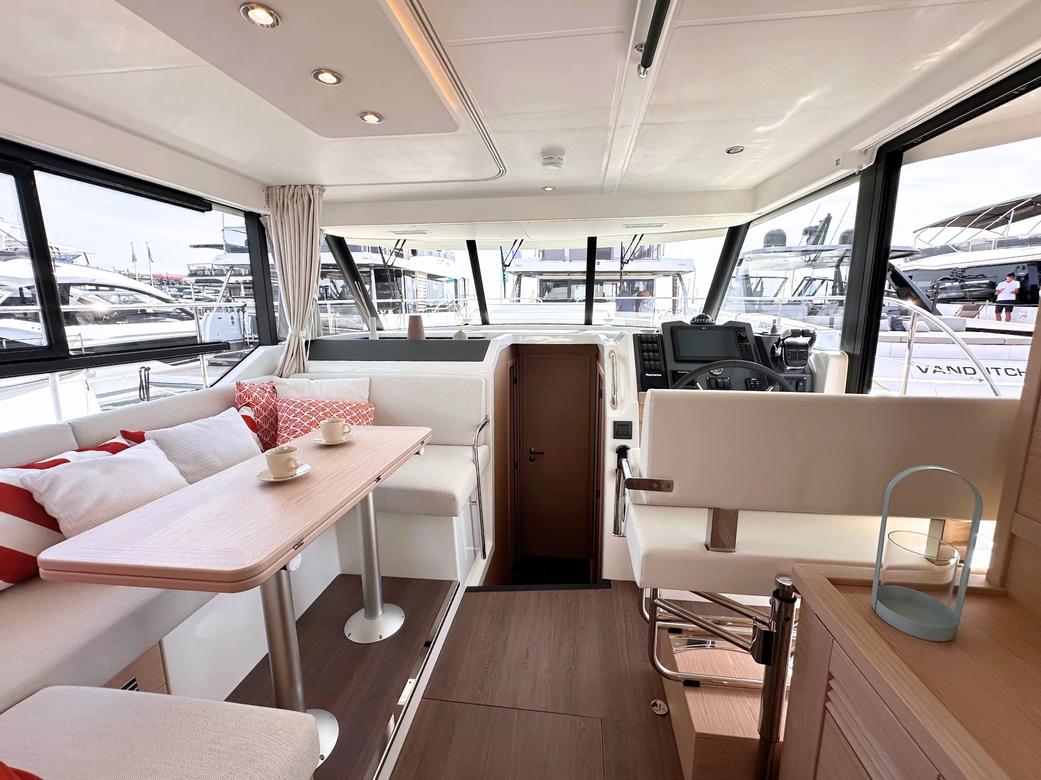 Swift Trawler 41 (AELIA) Interior image - 3