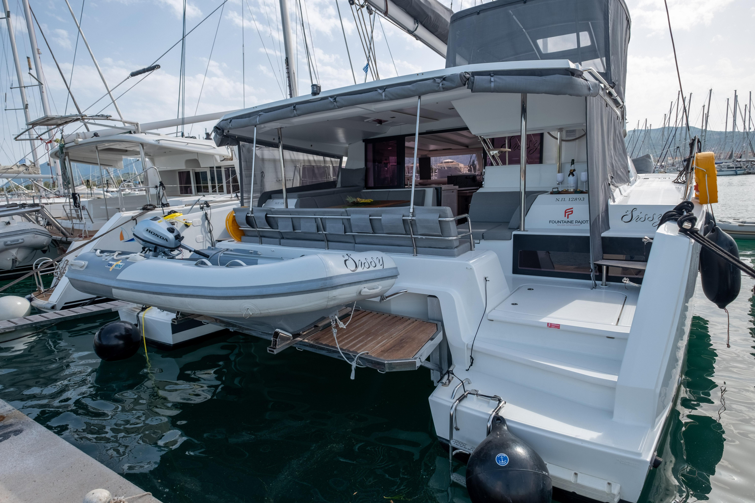 Photo #18 - Fountaine Pajot Astréa 42 (Sissy) in Lefkada - 11159