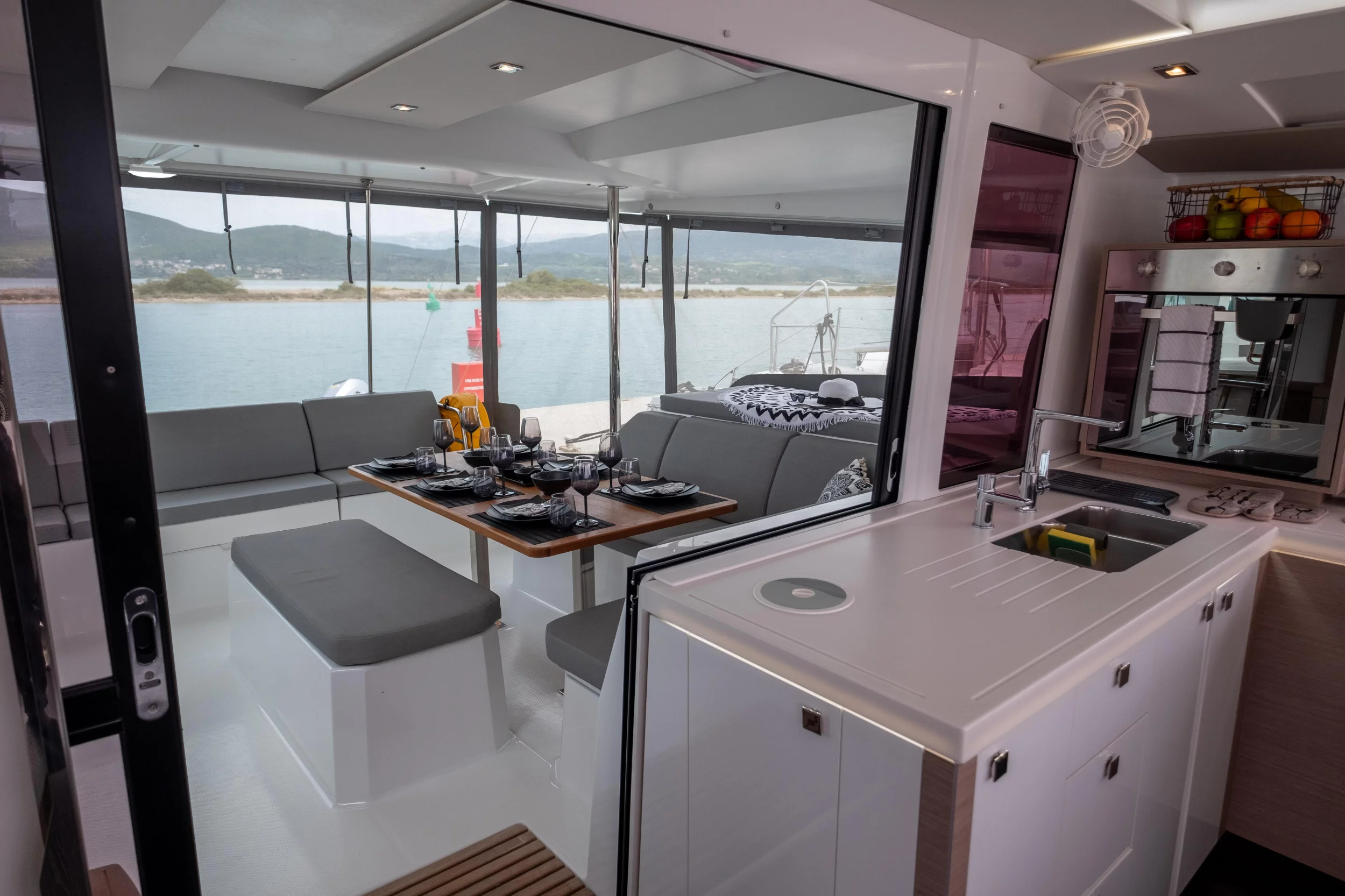 Fountaine Pajot Astréa 42 (Sissy)  - 38