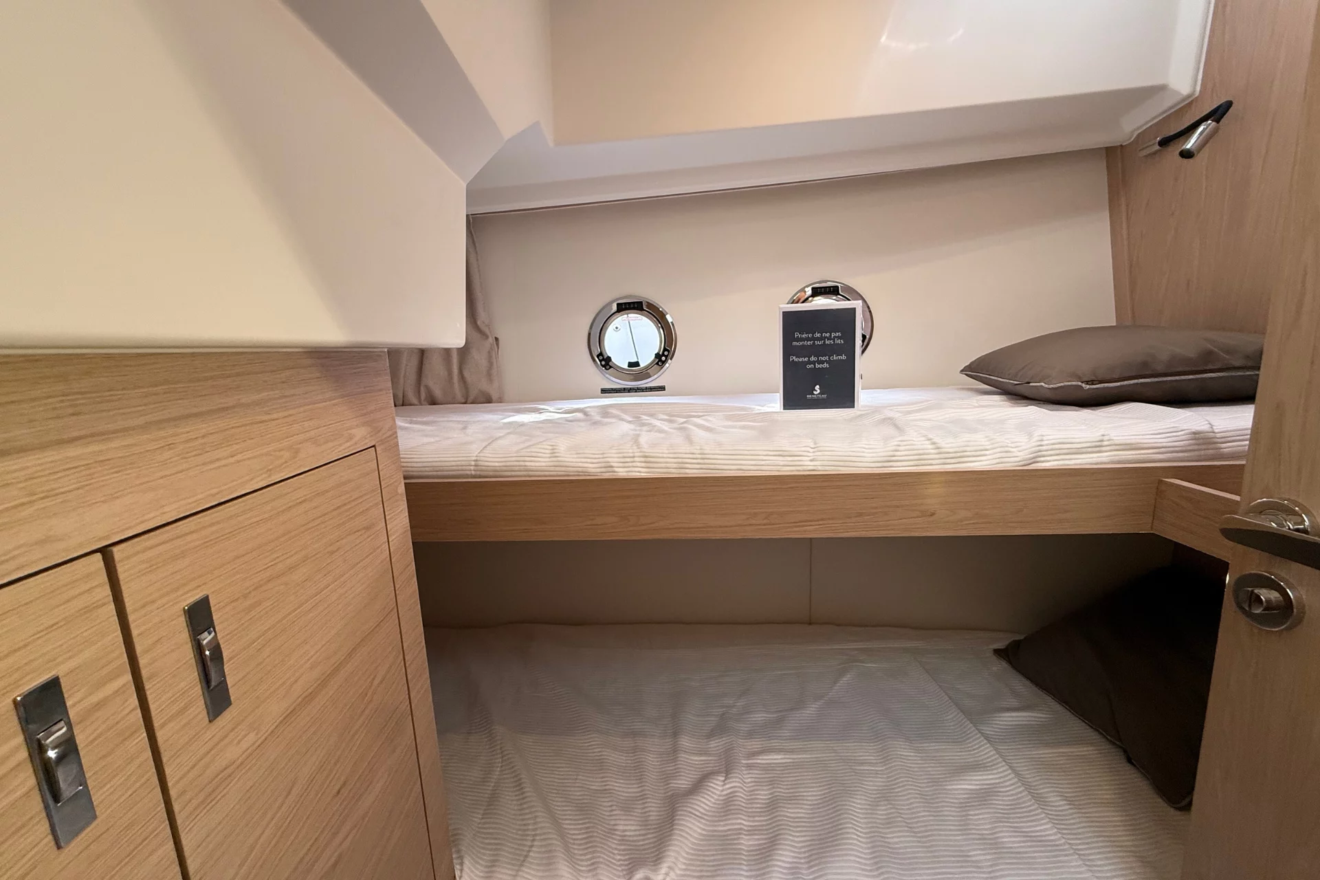 Swift Trawler 37 Fly (NAVA)  - 8