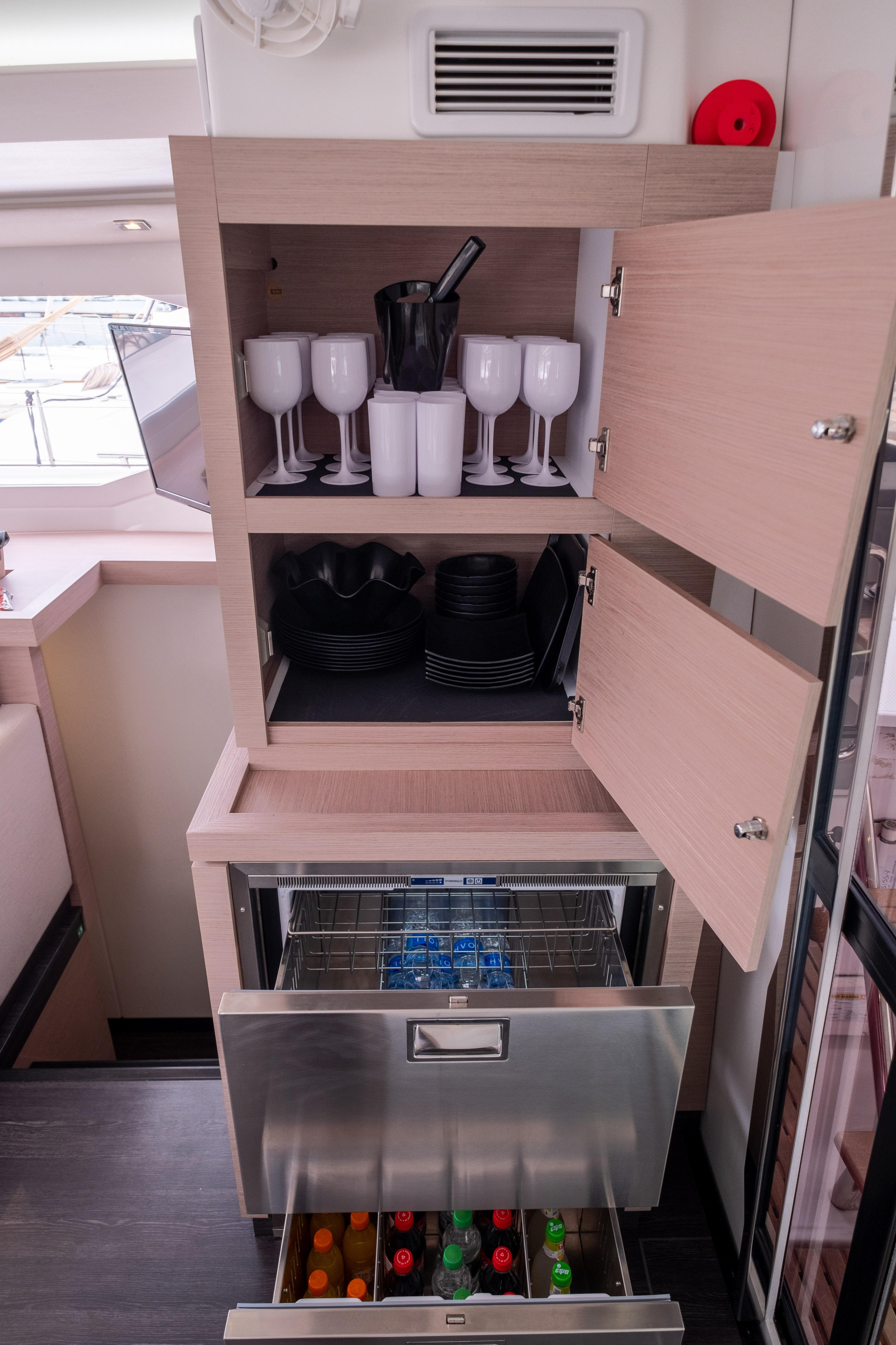 Photo #31 - Fountaine Pajot Astréa 42 (Sissy) in Lefkada - 11159