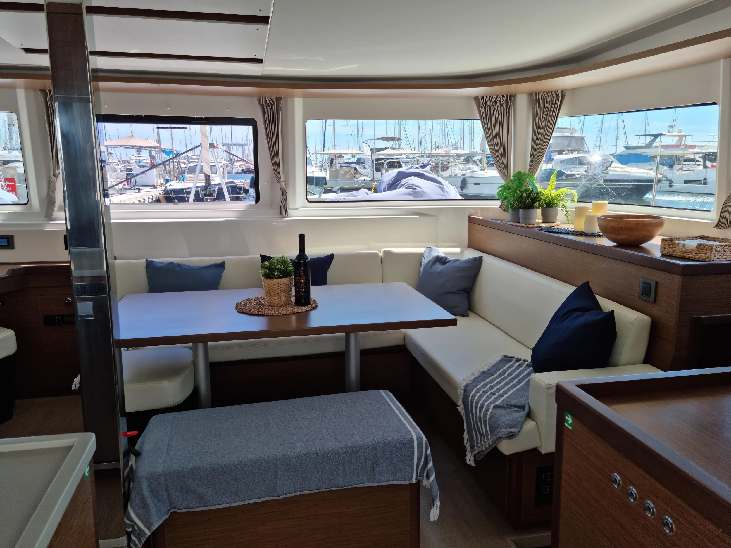 Lagoon 46 (Amanaci)  - 7