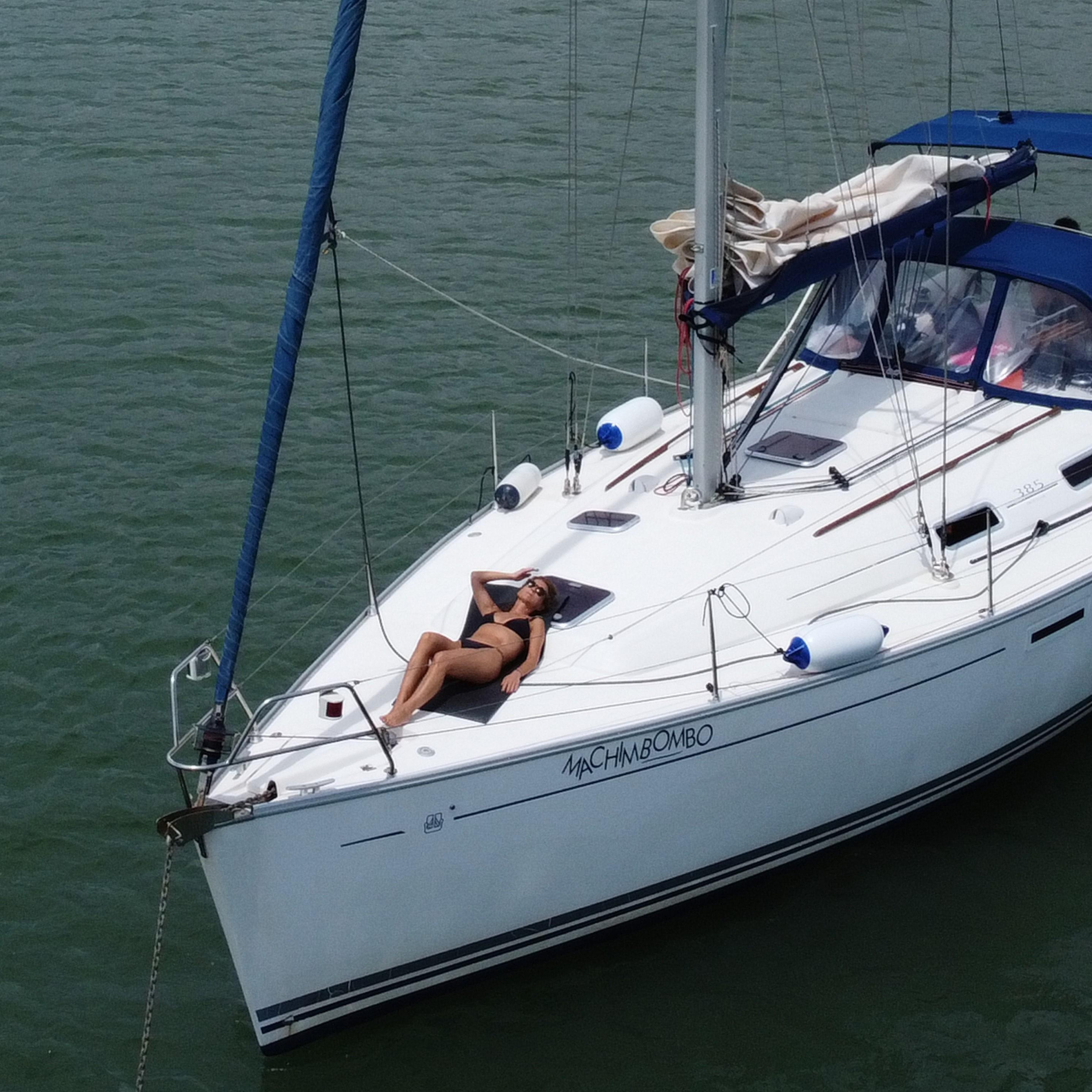 Dufour 385 Grand Large — photo 13