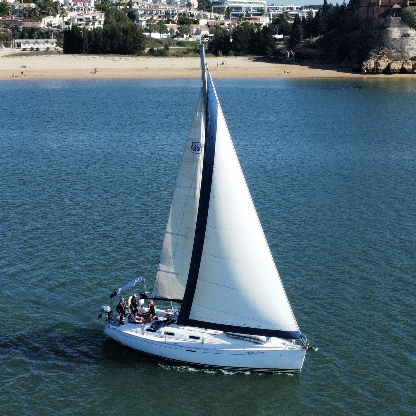 Dufour 385 Grand Large — photo 5