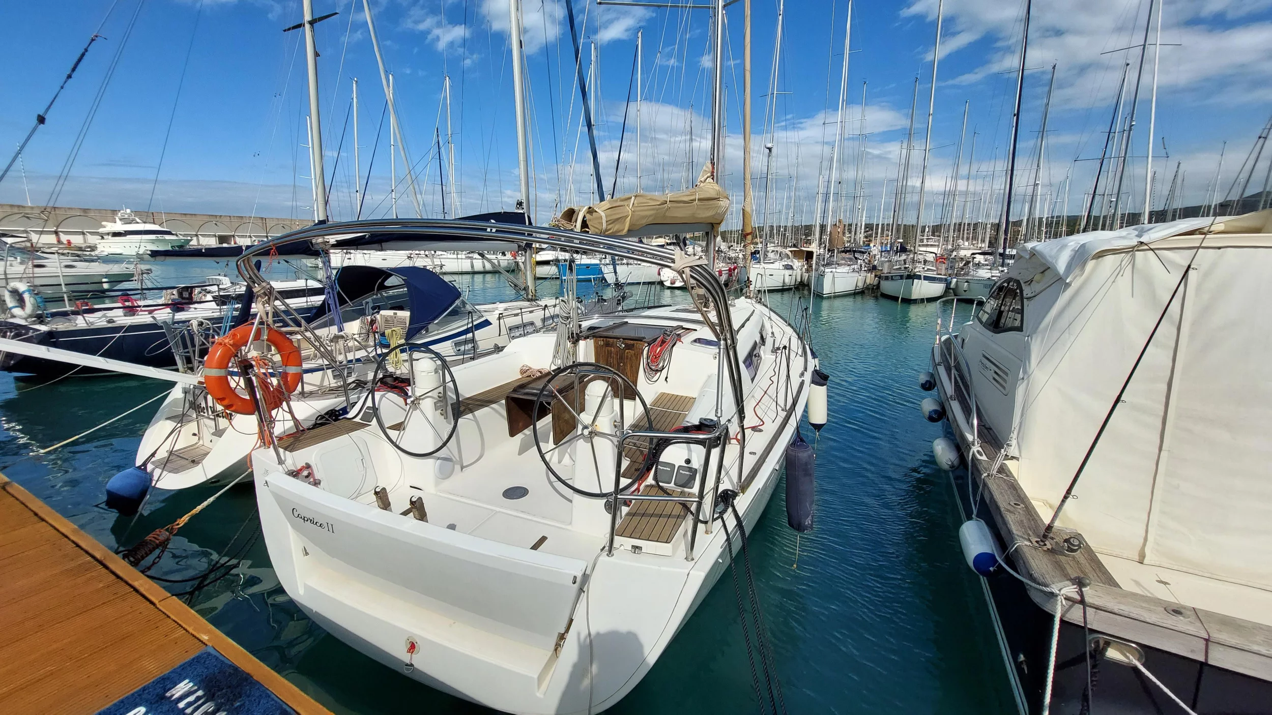 Dufour 335 Grand Large (Caprice 2)  - 11