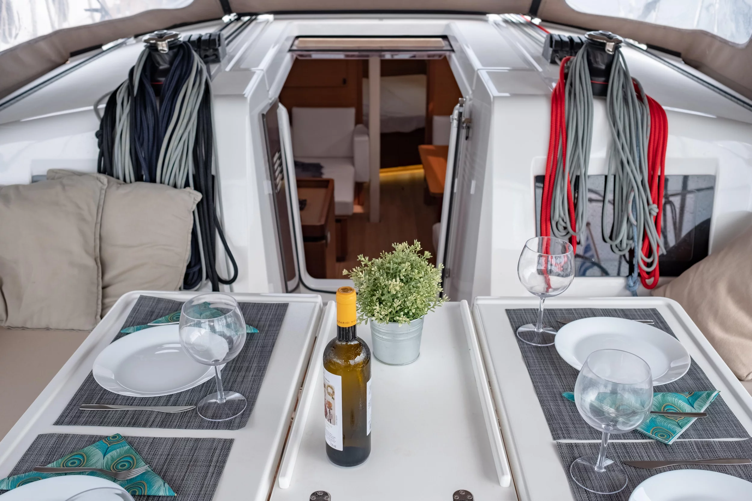 Sun Odyssey 410 (Elcano)  - 30