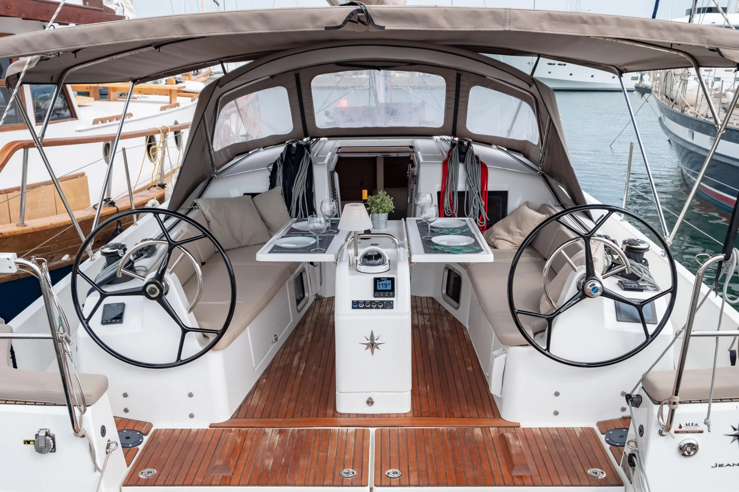 Sun Odyssey 410 (Elcano)  - 8