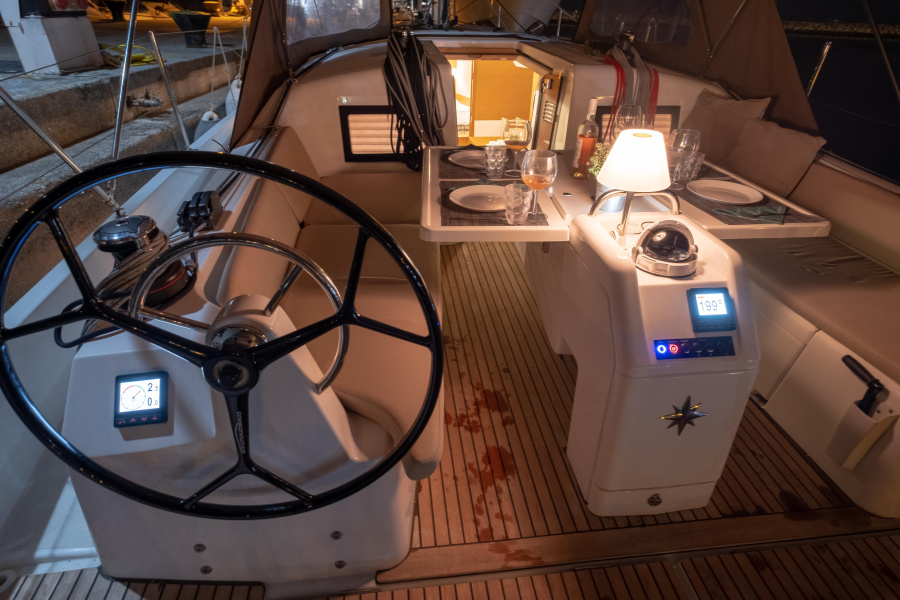 Sun Odyssey 410 — photo 39