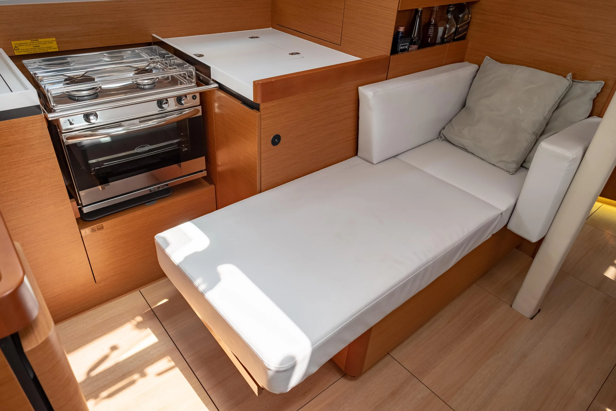 Sun Odyssey 410 (Elcano)  - 32