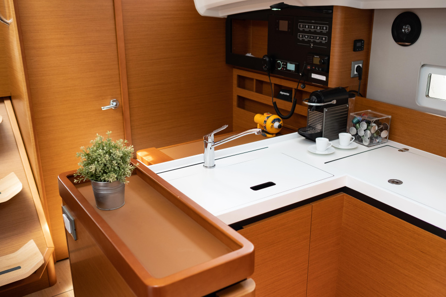 Sun Odyssey 410 — photo 65