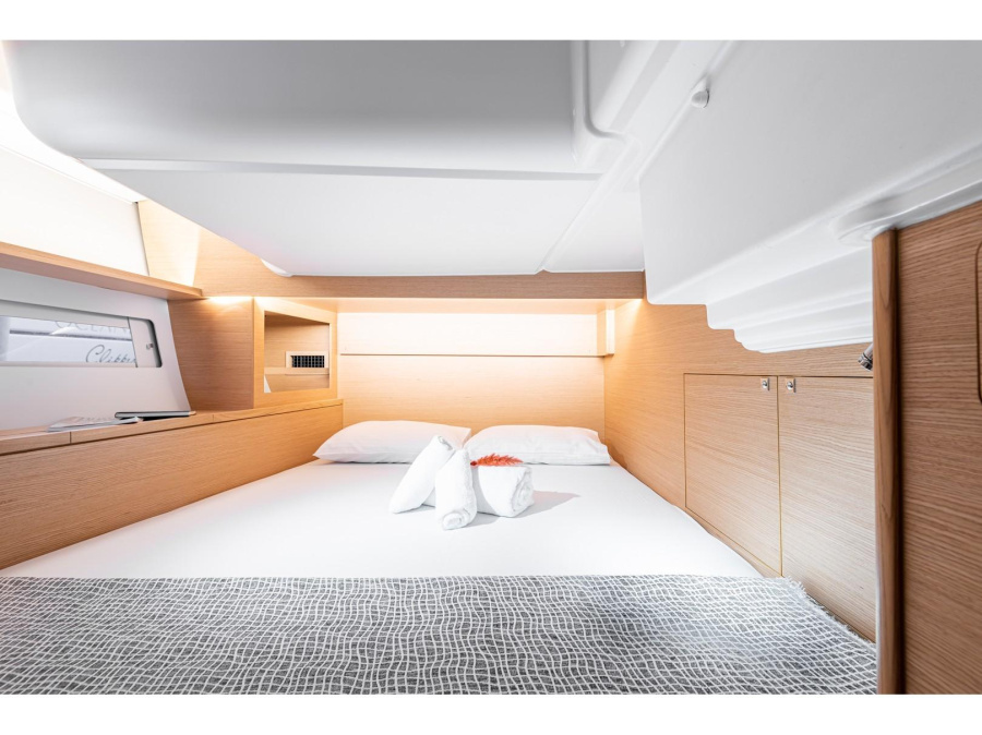 Interior image - 2