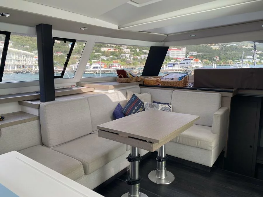Fountaine Pajot Astrea 42 (Love A Fayre) Interior image - 11