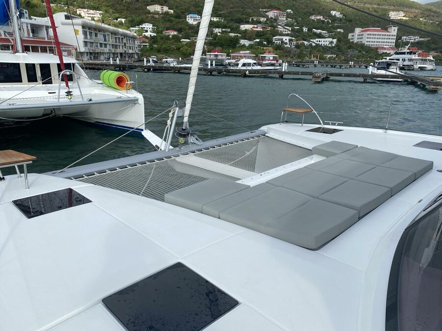 Photo #2 - Fountaine Pajot Astrea 42 (Love A Fayre) en Road Town - 15438