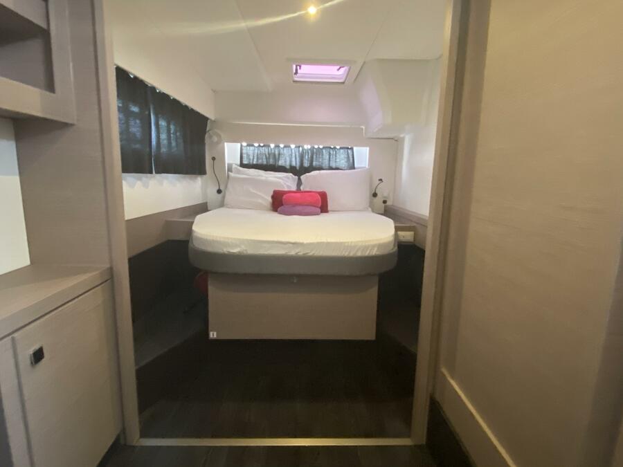Photo #8 - Fountaine Pajot Astrea 42 (Love A Fayre) en Road Town - 15438