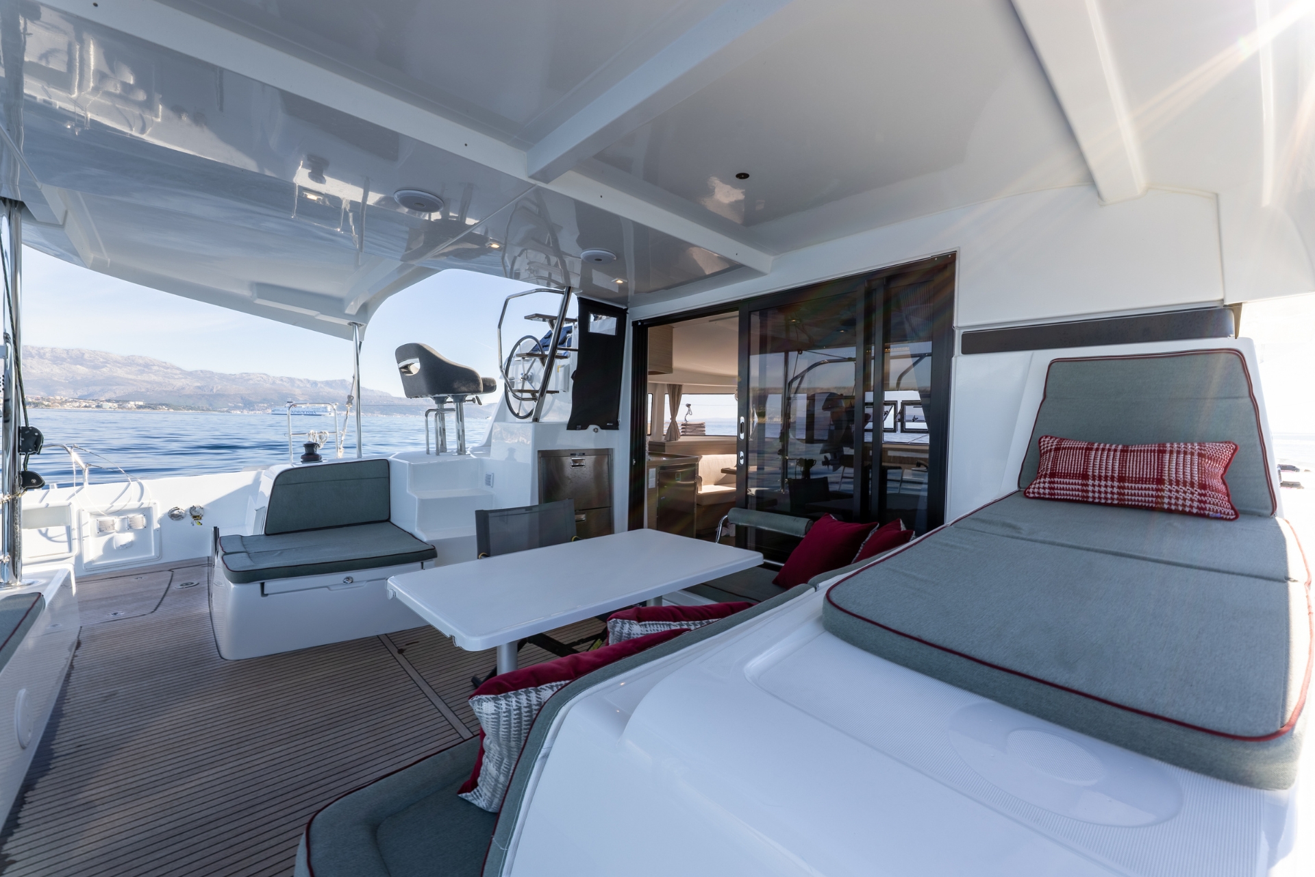 Lagoon 42 Millenium — photo 18