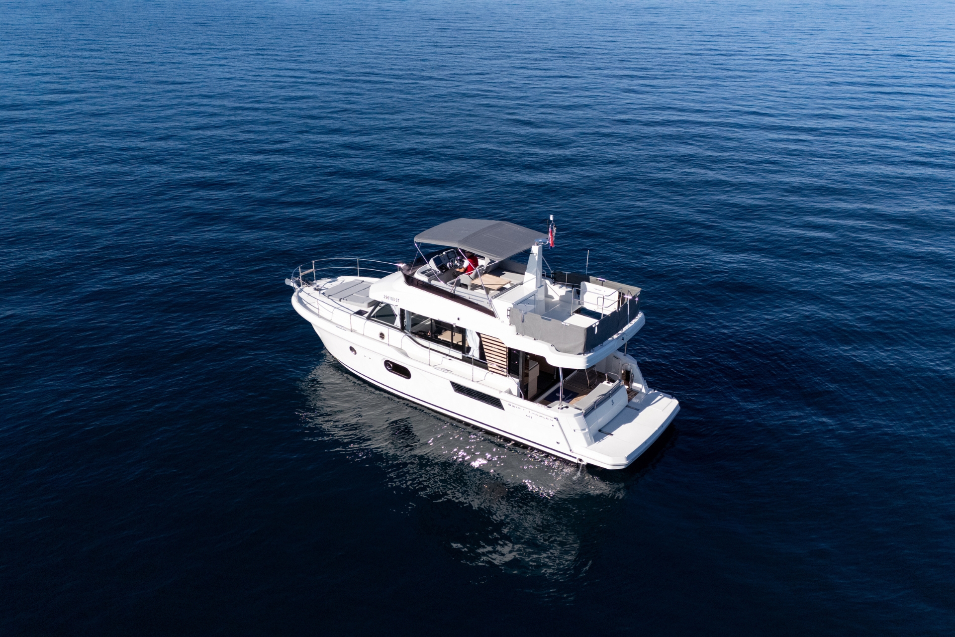 Swift Trawler 41 — photo 10