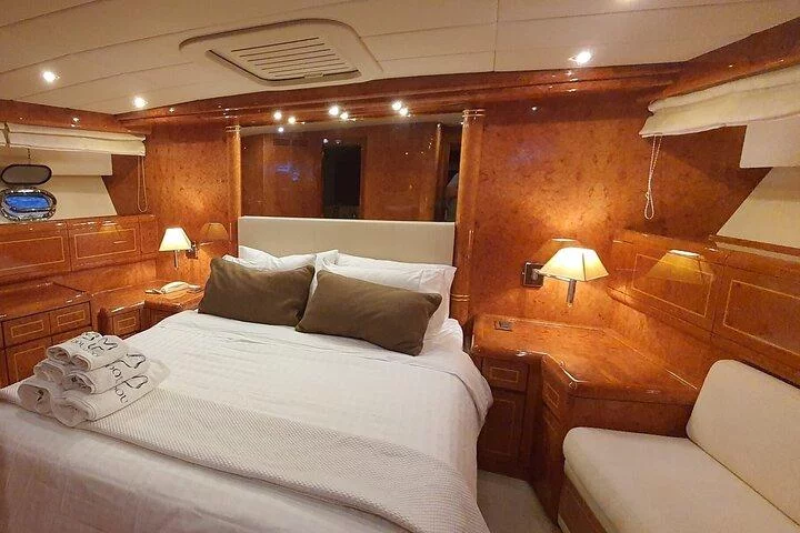 Mangusta 72 (Yaloou Dream)  - 1