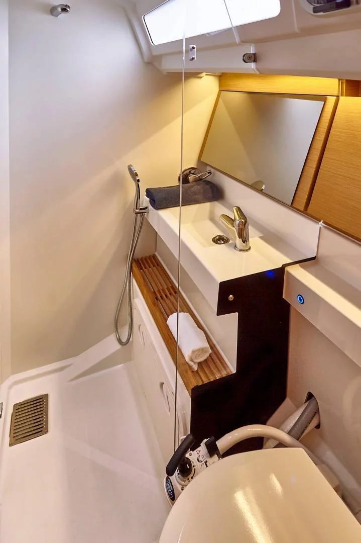 Sun Odyssey 440 (Celene - new watermaker 2022!)  - 11