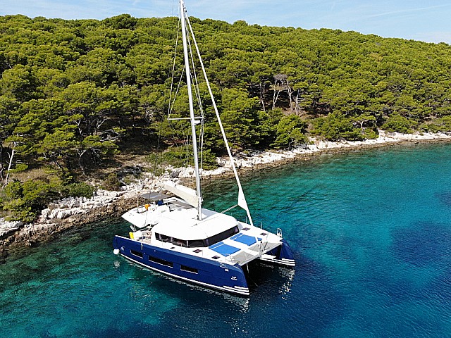 Photo #17 - Dufour 48 Catamaran (BRO) en Primosten - 18243
