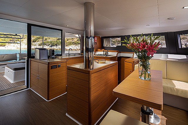 Photo #3 - Dufour 48 Catamaran (BRO) en Primosten - 18243