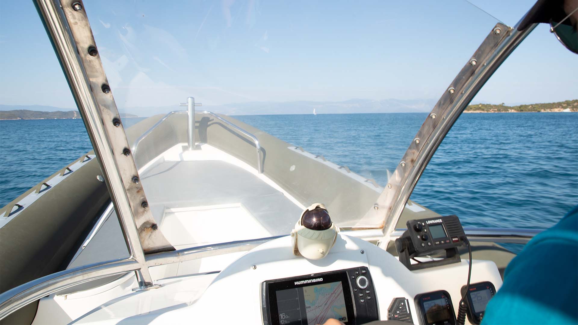 Photo #2 - Seawater Smeralda 320 (YOLO) in Porto Heli - 18023