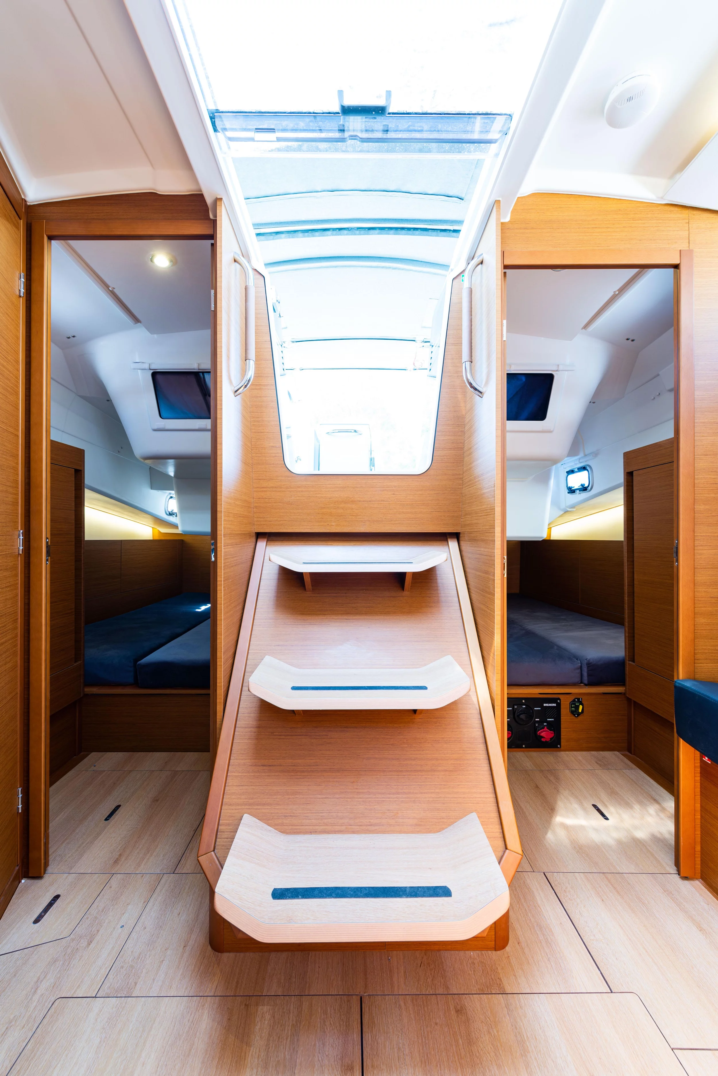 Sun Odyssey 410 (Martha)  - 13