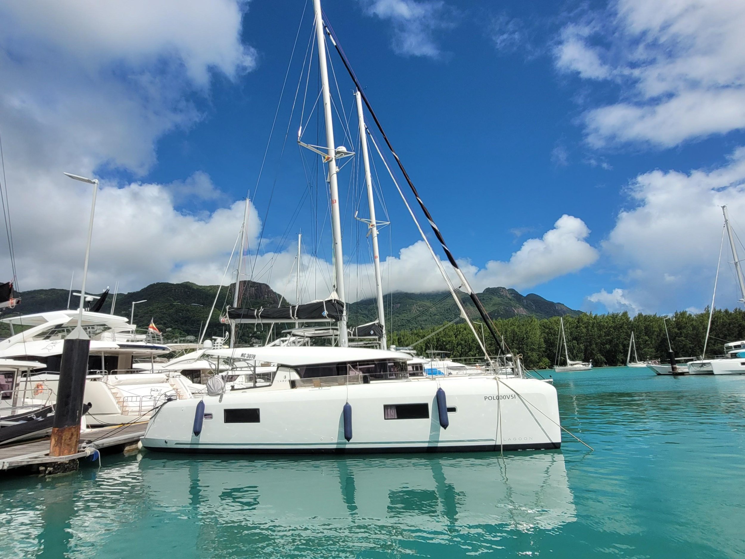 Photo #1 - Lagoon 42 (Best Love) en Mahé - 19332