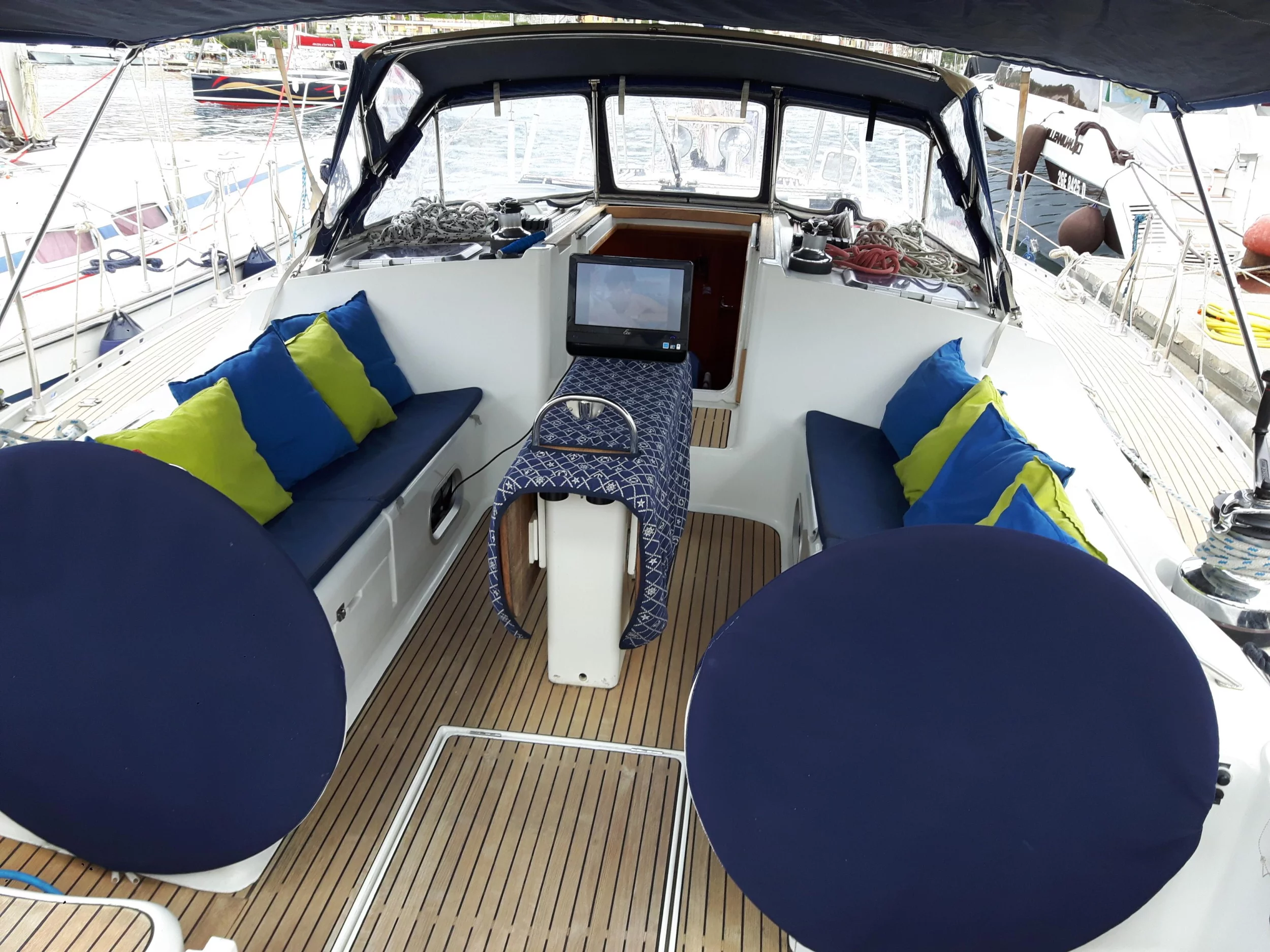 Sun Odyssey 52.2 (Ronik)  - 16