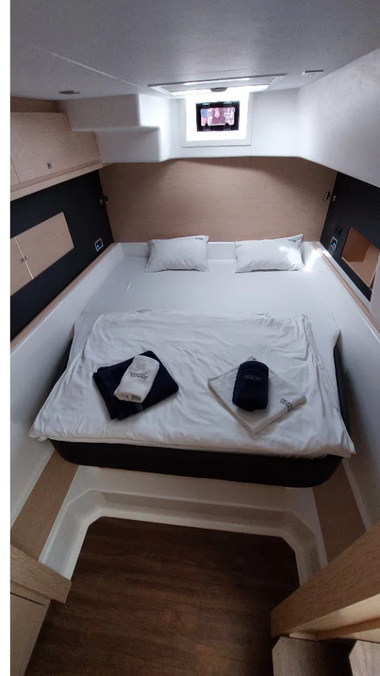 Dufour Catamaran 48 (Dream)  - 18