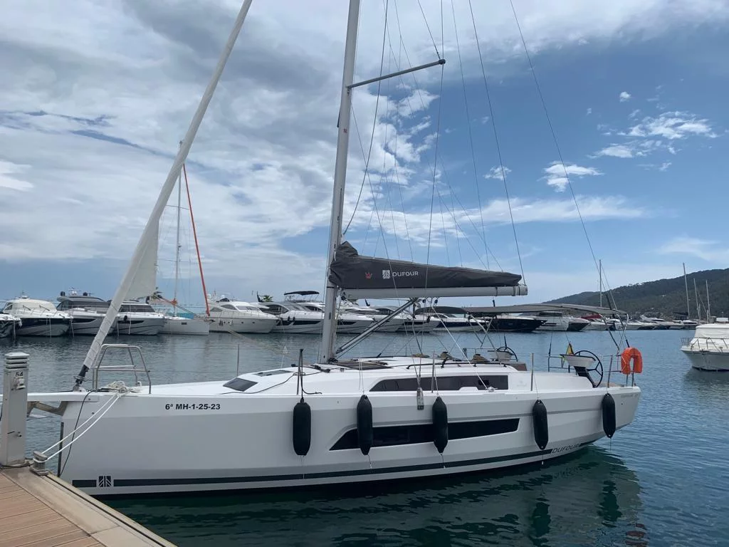 DUFOUR 37 NEW 2023 (SIRIUS) Main image - 0