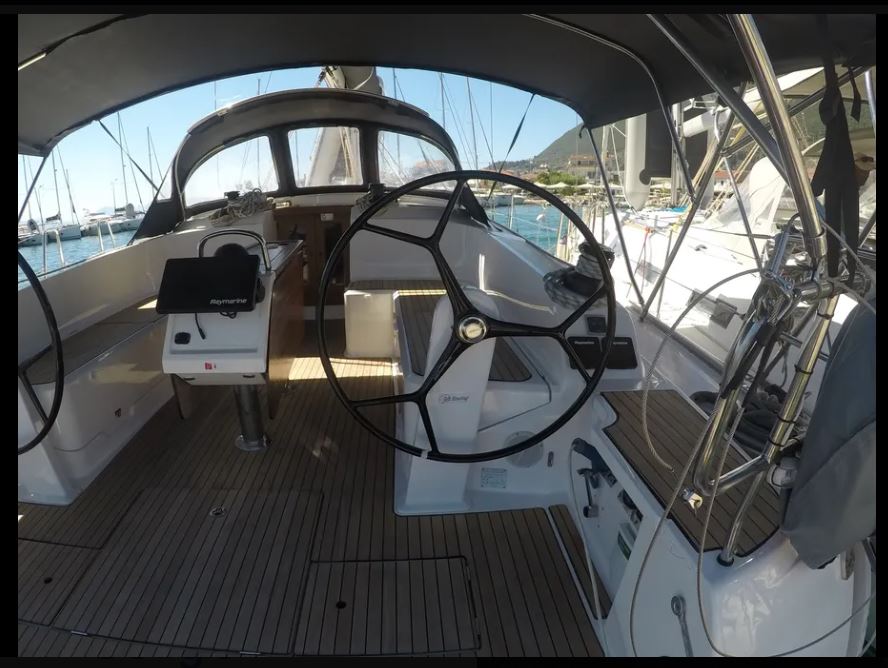 Bavaria 46 — photo 2