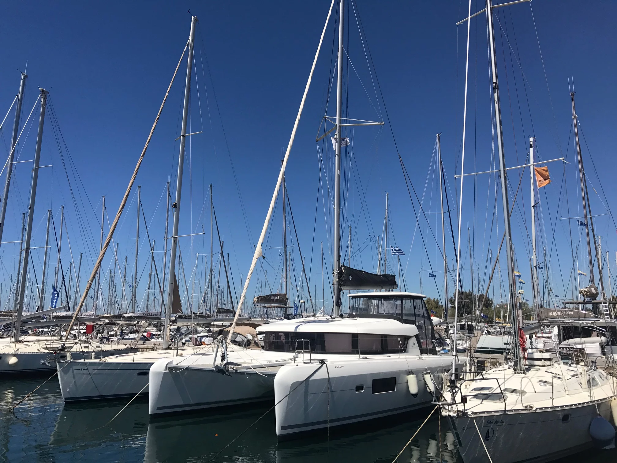 Lagoon 42 (Petalida)  - 1